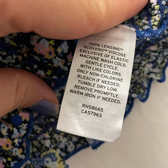 Women’s blue confetti crop top. Size S BP spaghetti strap - Picture 3 of 6